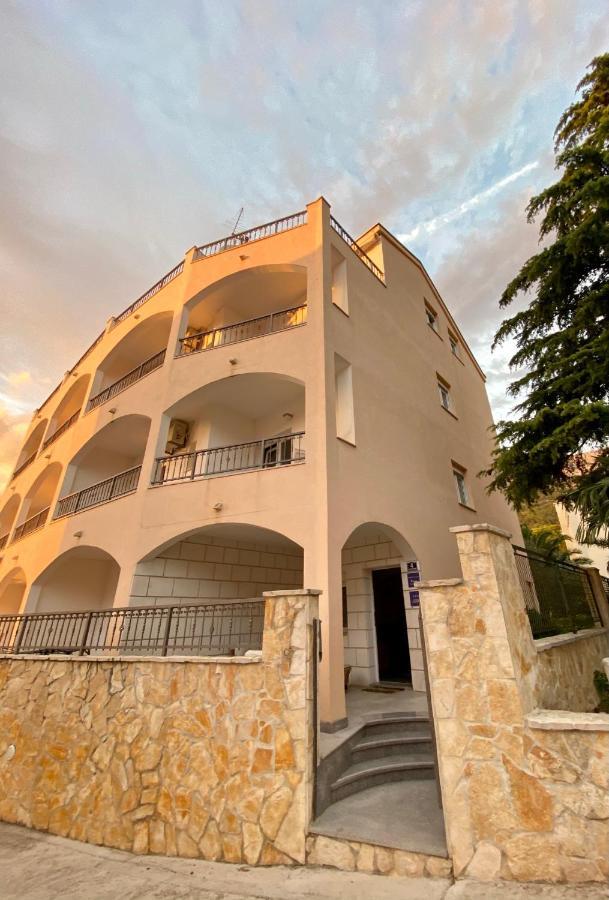 Apartments Grozdana Gradac  Esterno foto