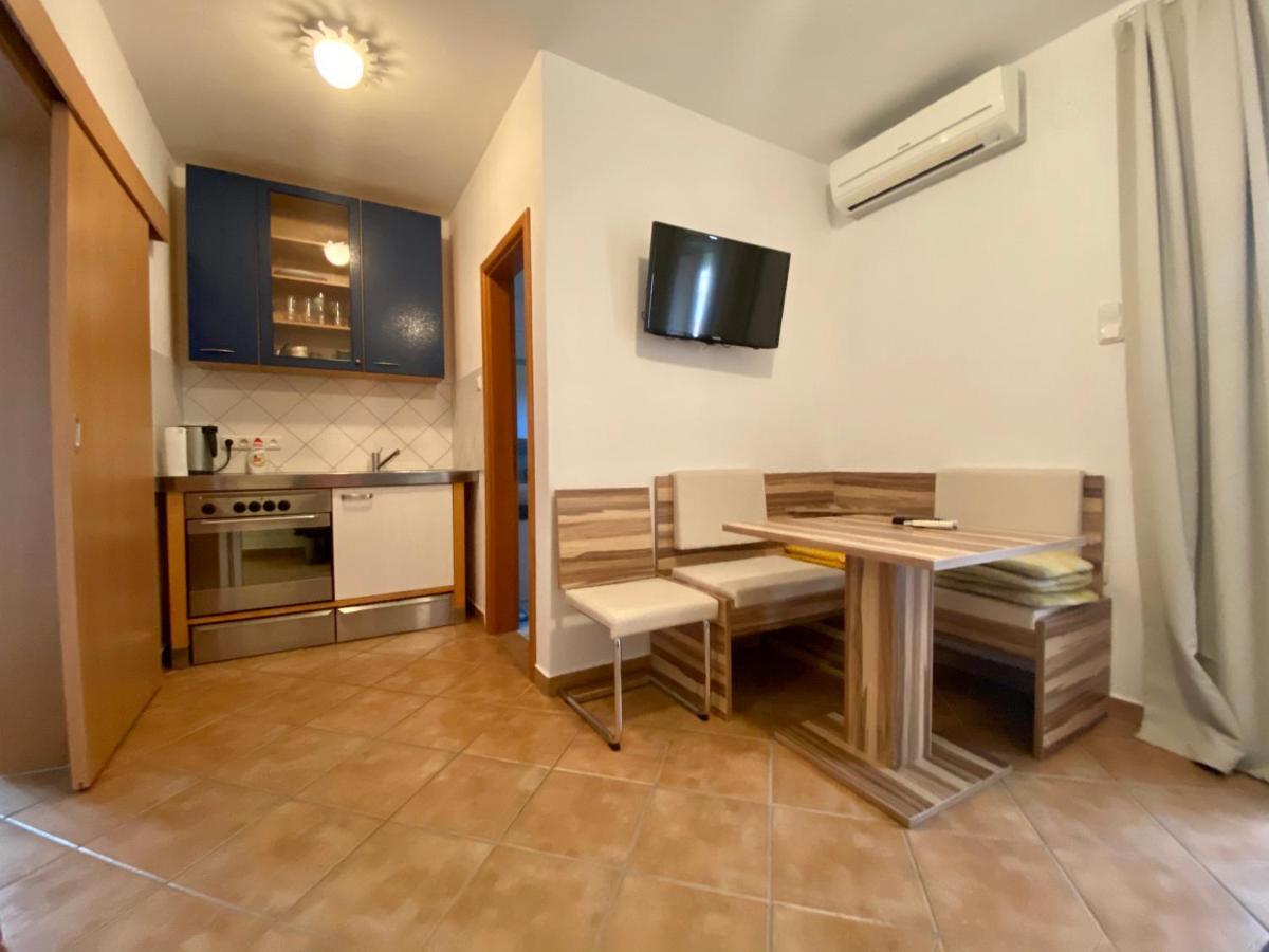 Apartments Grozdana Gradac  Esterno foto