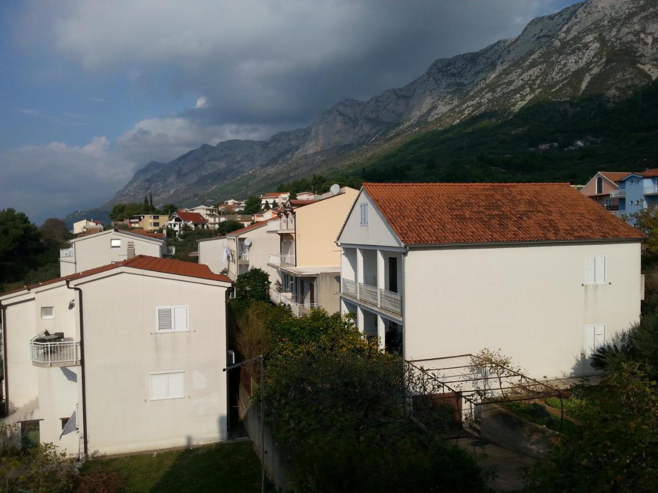 Apartments Grozdana Gradac  Esterno foto
